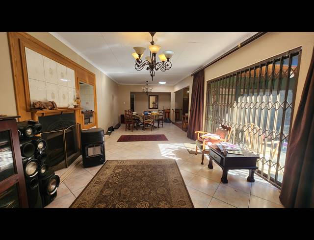 4 BEDROOM HOUSE FOR SALE IN SASOLBURG EXT 23